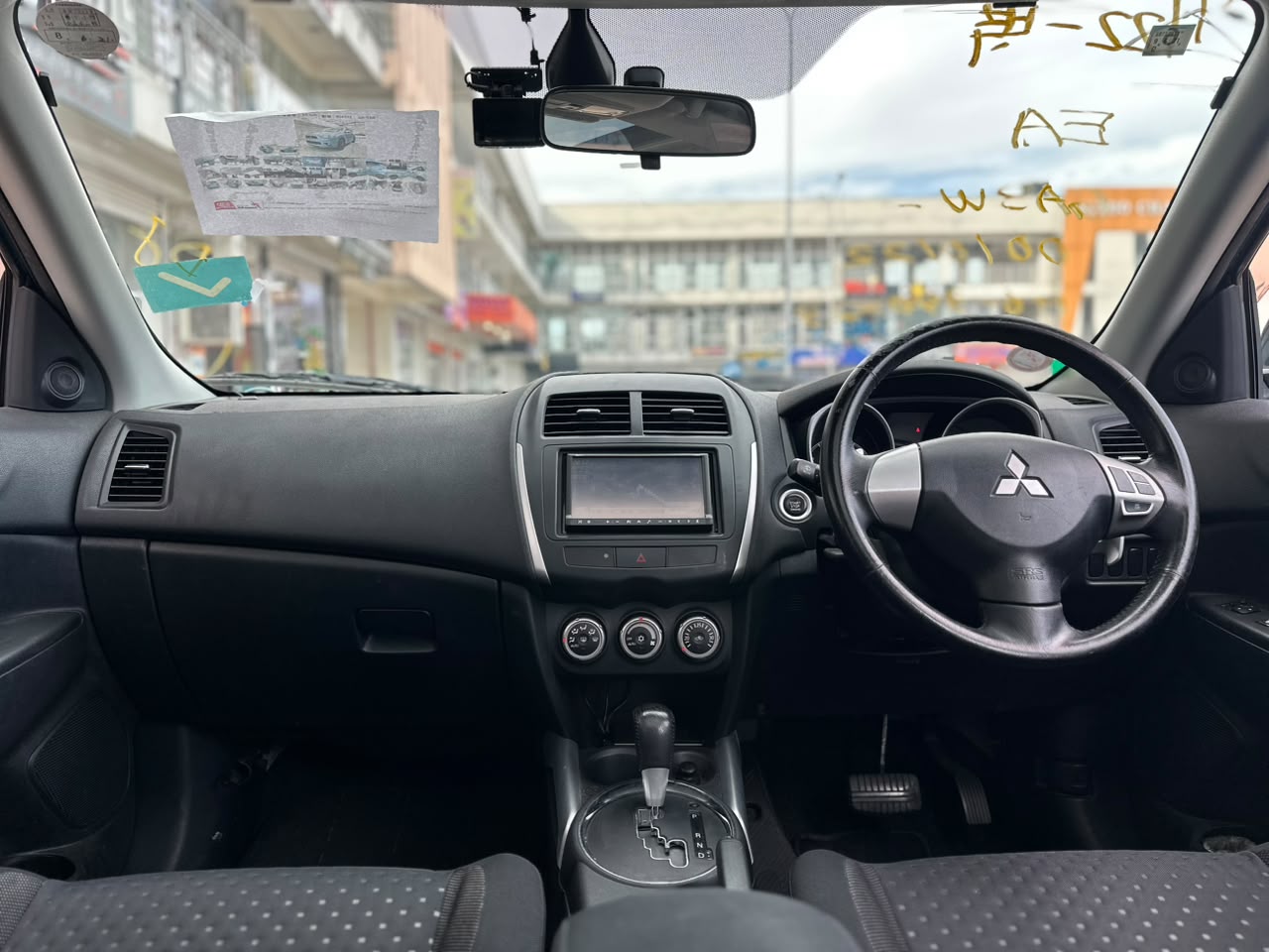 MITSUBISHI RVR thumbnail 4